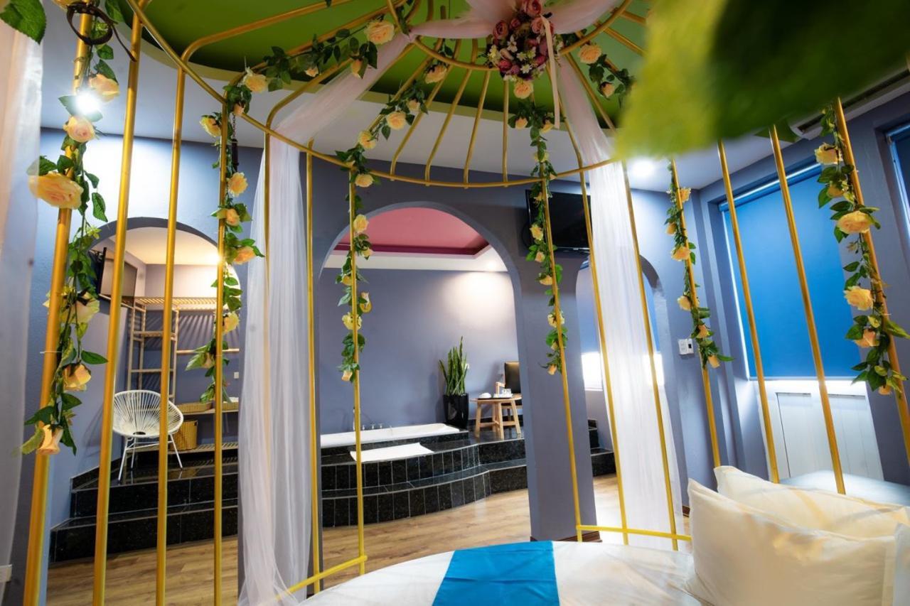 Huong Duong - Yen Xa, Hn - By Bay Luxury * Hanoi