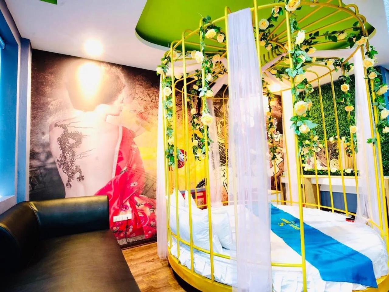 Huong Duong - Yen Xa, Hn - By Bay Luxury Hanoi